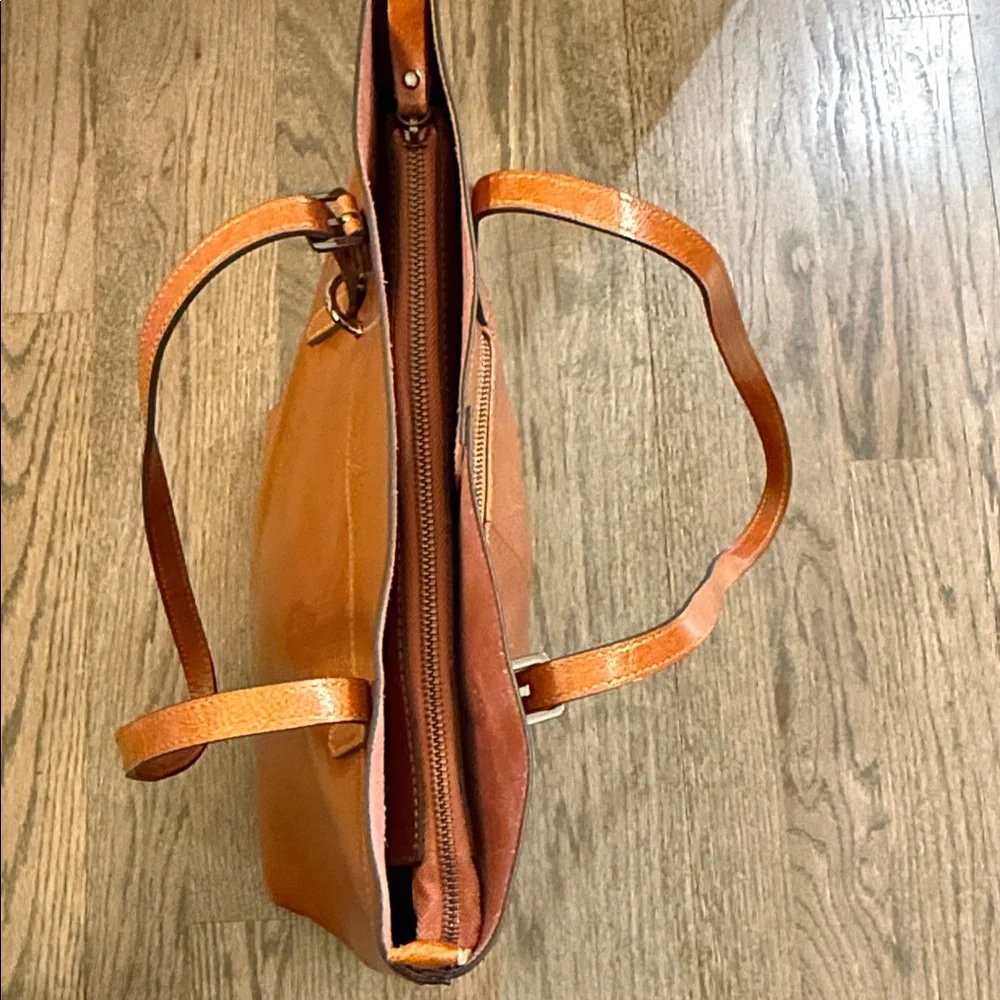Kattee Cognac Brown Leather Tote Bag - Picture 8 of 14